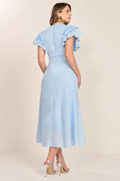 Vestido Azul Delavê Tule Bordado E Manga Com Babado Evasê Midi - Fascinius - Imagem 2
