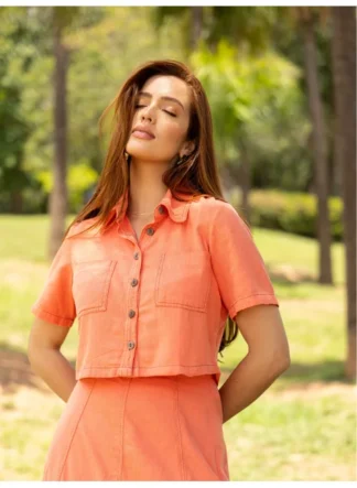 Camisa Cropped de Sarja Leve Collor  - Titanium