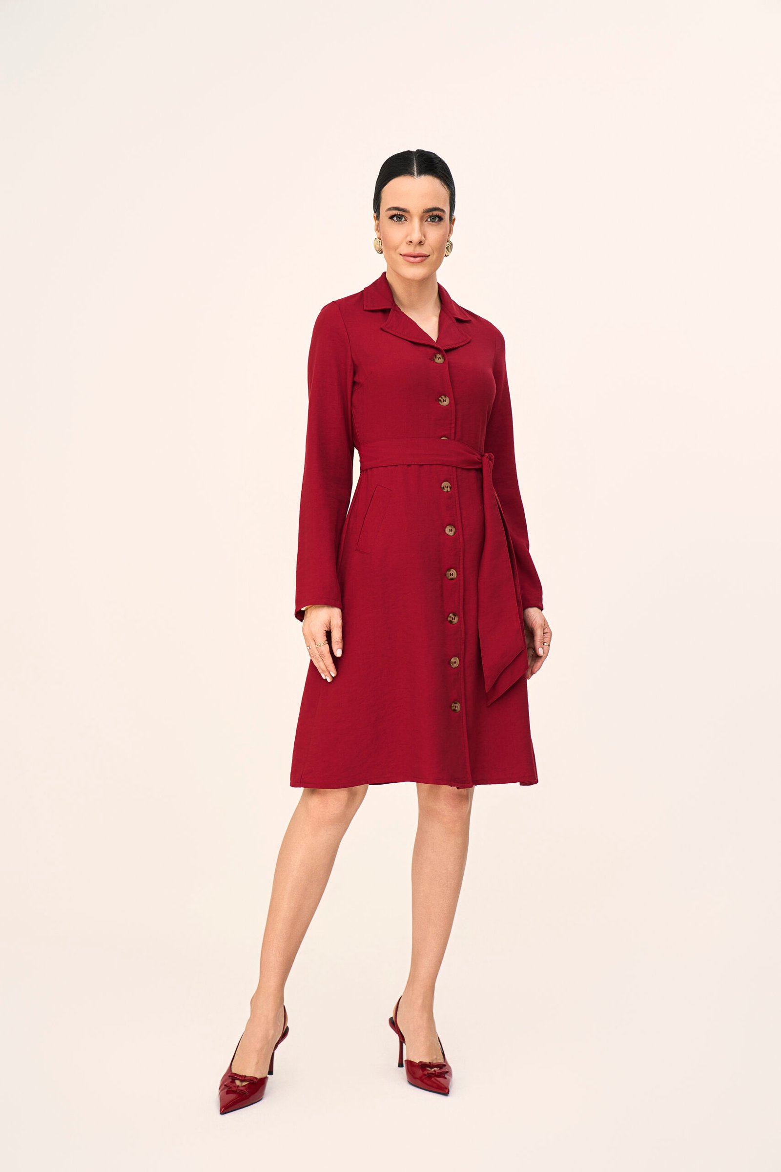 811200 VESTIDO ALFAIATARIA DE VISCOSE COM BOTÕES QUAKER - Laura Rosa - Imagem 8