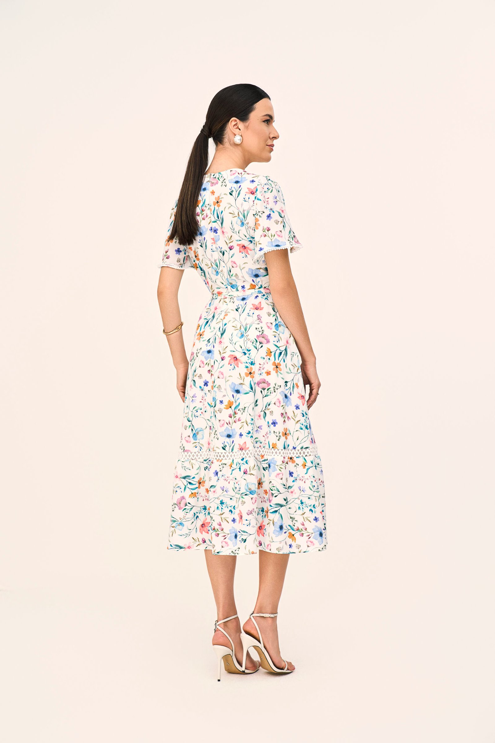 811206 VESTIDO DE CREPE ESTAMPADO COM AVIAMENTO E FAIXA - Laura Rosa - Imagem 3