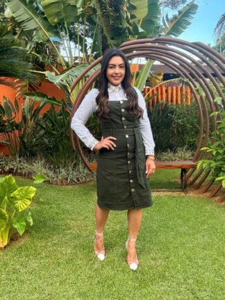 811225 SALOPETE DE SARJA COM BOTÕES COLLOR - Laura Rosa