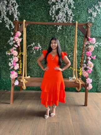 Vestido Midi Laranja com Fivela Gold e Babados - Montaria