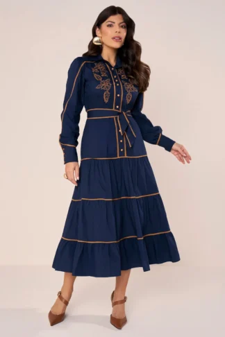 Vestido Chemise Midi Azul Marinho com Bordado Floral e Manga Longa - Fascinius