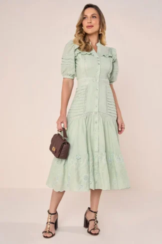 Vestido Chemise Midi Verde com Guipir e Gola Padre - Fascinius