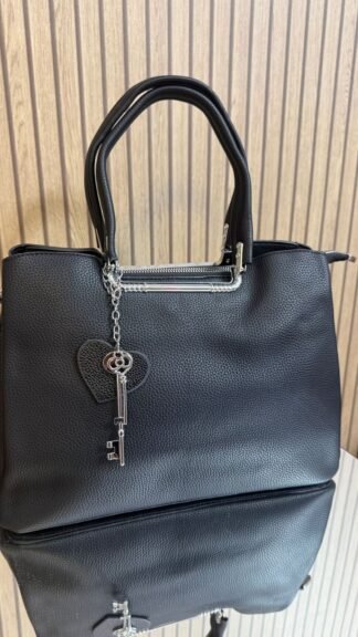 Bolsa grande com detalhe prata