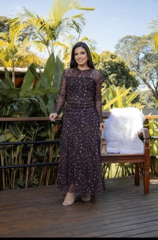 Vestido marrom de tule poá